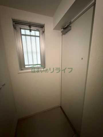 玄関　リライフ下北沢店
