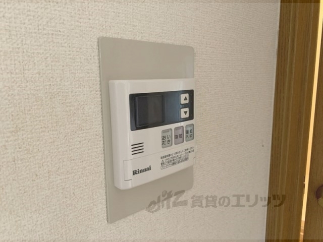 その他設備　給湯器リモコン