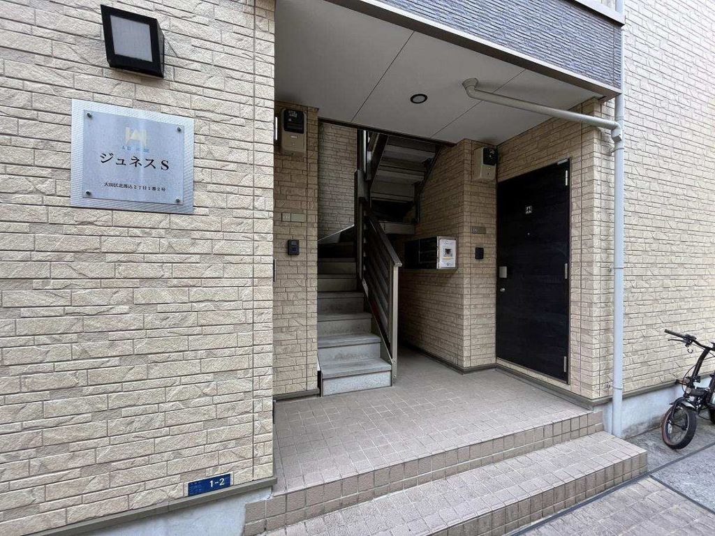 エントランス　★建物入り口★