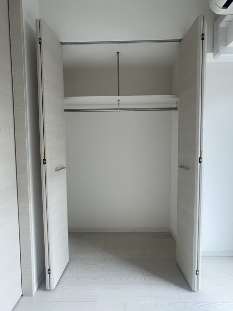 収納　同物件別号室のものです。