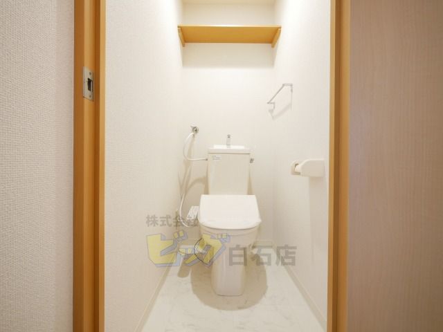 トイレ　ウォシュレット付きのトイレです♪