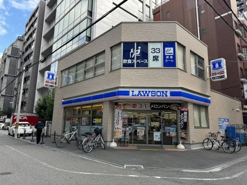 コンビニ　ローソン 大阪南船場一丁目店（コンビニ）まで320m