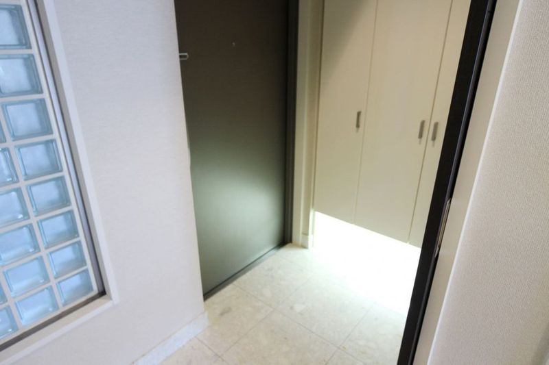 玄関　別タイプ部屋　参考写真です