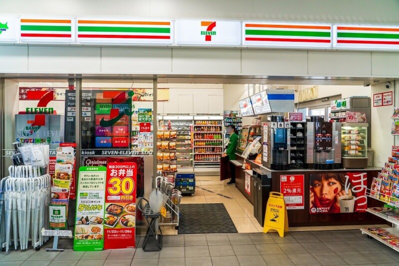 コンビニ　セブンイレブン北海道STJR白石店（コンビニ）まで1061m