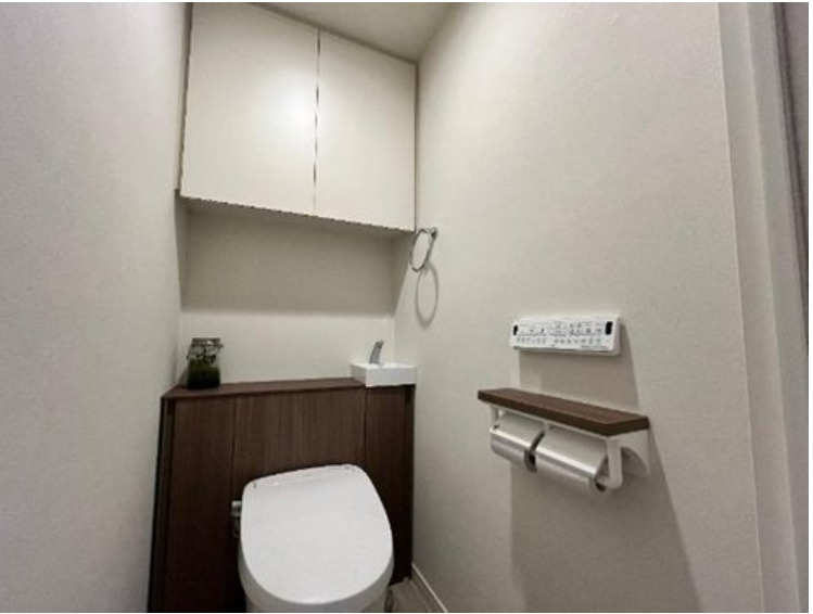 トイレ　※別部屋の参考写真です。