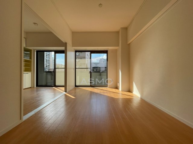 居室・リビング　同マンション別部屋　参考写真