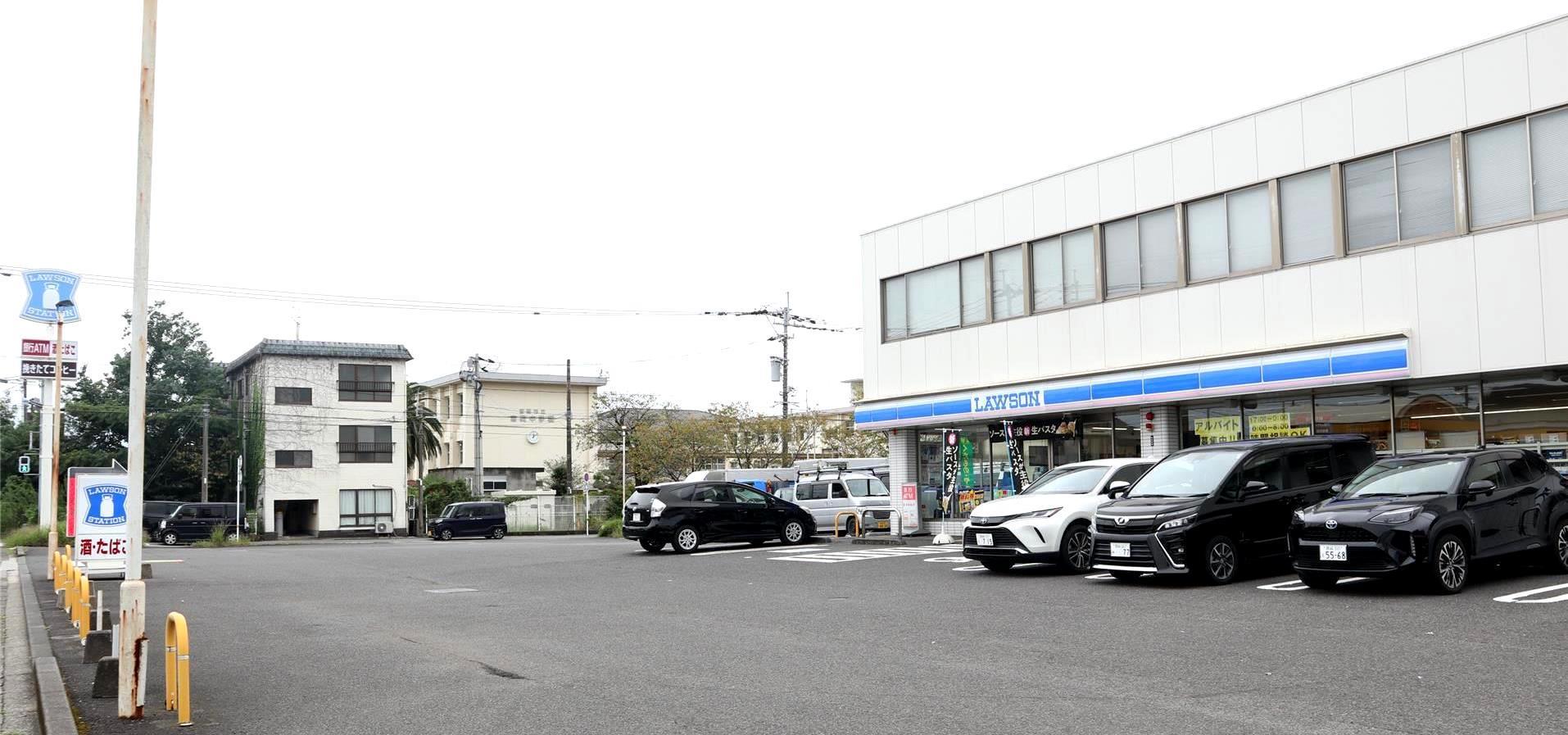 コンビニ　ローソン宮崎永楽町店（コンビニ）まで300m