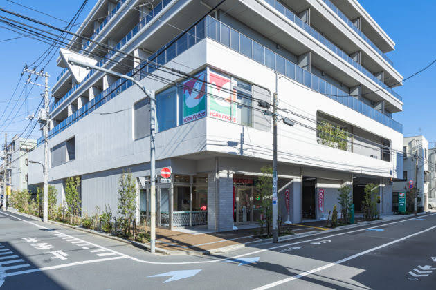 スーパー　ヨークフーズwithザ・ガーデン自由が丘西落合店（スーパー）まで240m