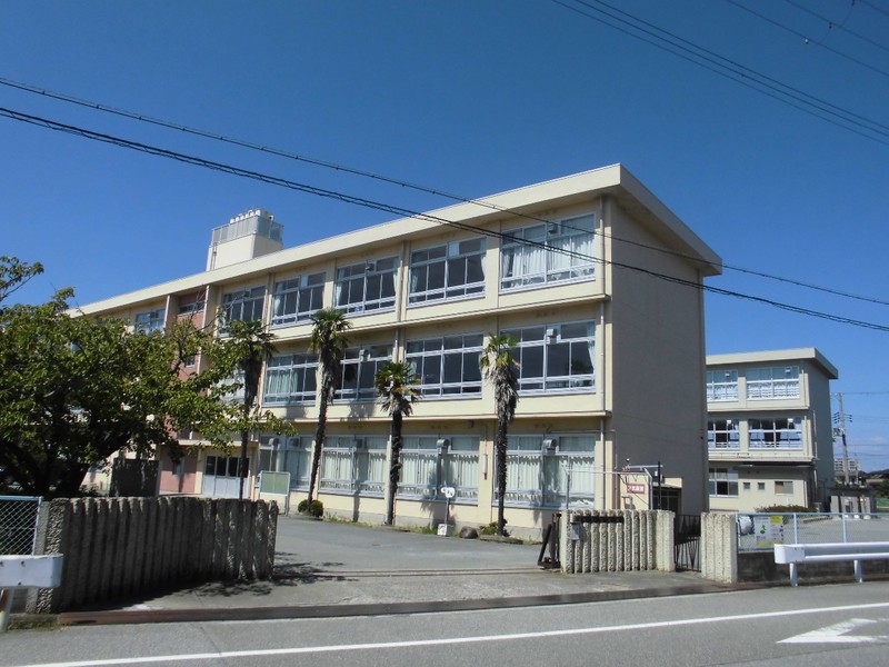 小学校　加古川市立平岡南小学校（小学校）まで1266m