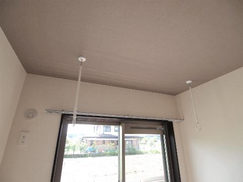 その他設備　室内物干し
