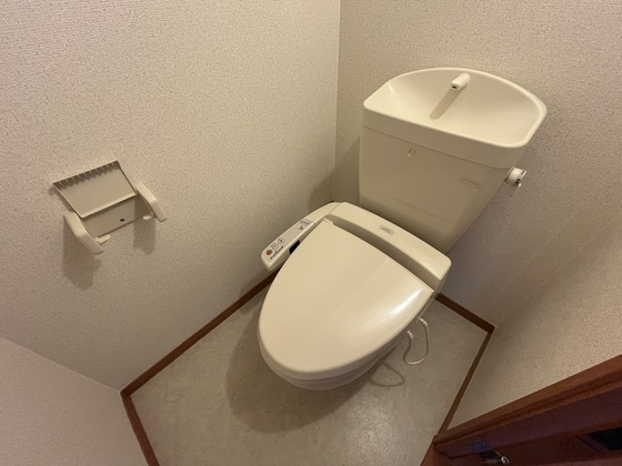 トイレ　※別部屋の写真です