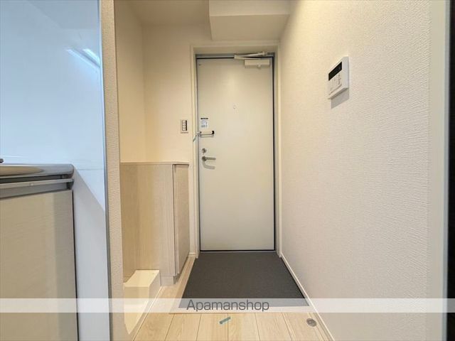 カインドネス橋本Eastの玄関写真