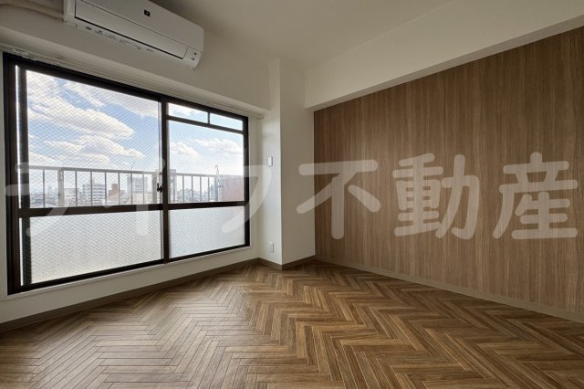 居室・リビング　こちらの居間で趣味の時間をお楽しみください