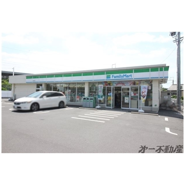 コンビニ　ファミリーマート静岡鎌田店（コンビニ）まで450m