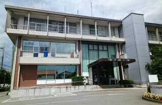 役所　南アルプス市役所（役所）まで1000m