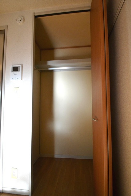 収納　お部屋にはクローゼットがあります