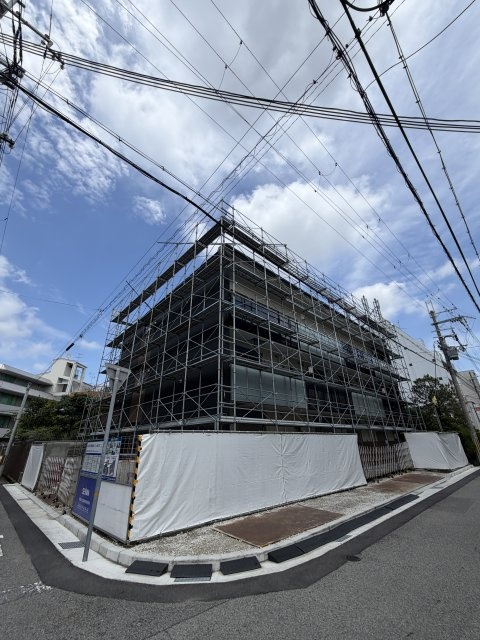 建物外観　建設中