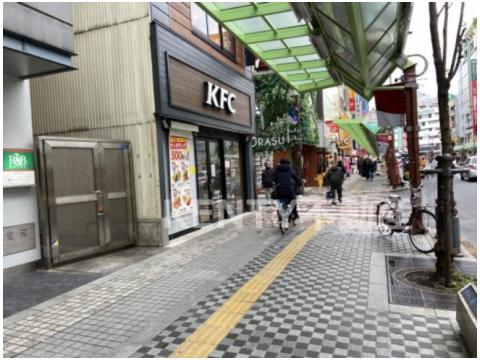 飲食店　ケンタッキーフライドチキン蒲田東口店（飲食店）まで77m