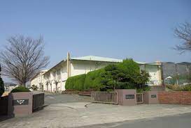中学校　たつの市立龍野西中学校（中学校）まで200m