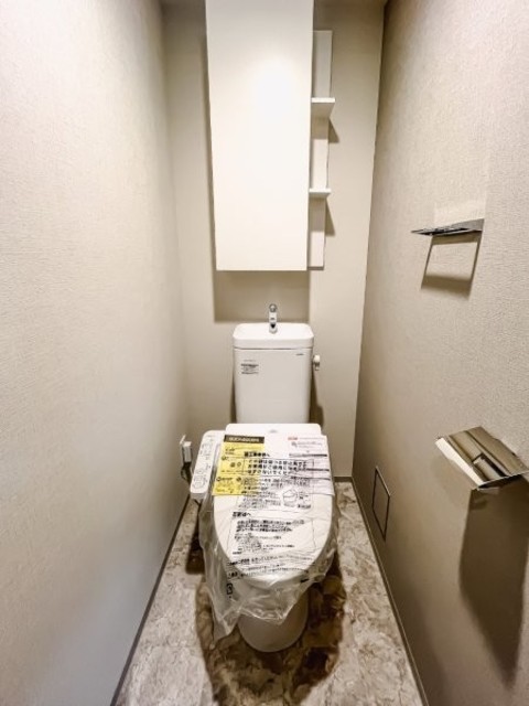 トイレ　※写真は同タイプ住戸です。