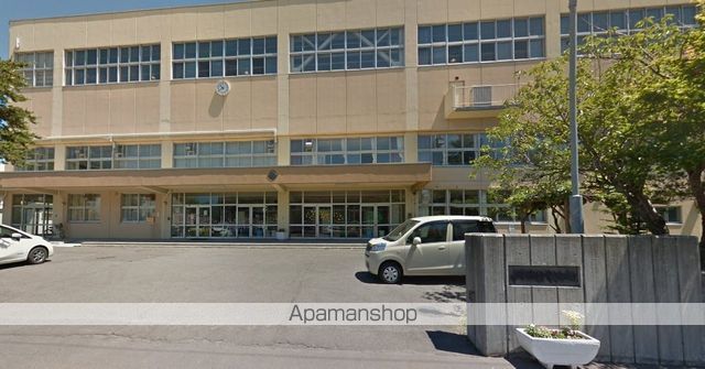 小学校　札幌市立新川中央小学校（小学校）まで474m