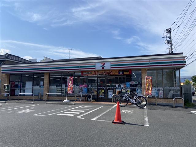 コンビニ　セブン－イレブン八潮新町店（コンビニ）まで76m