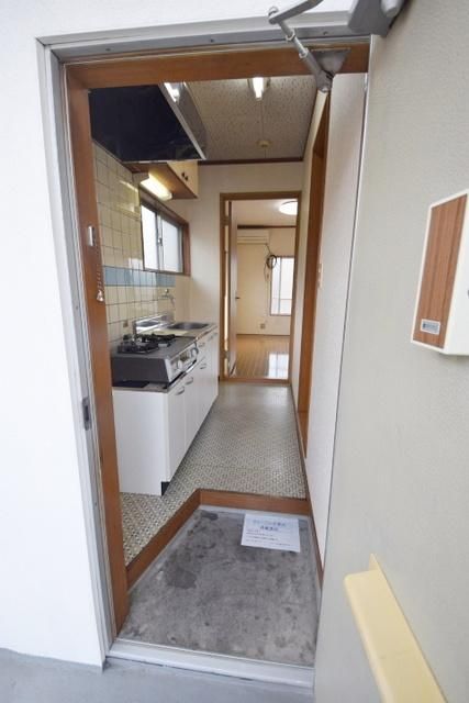 玄関　★お部屋探しは株式会社タウンハウジング東京まで★