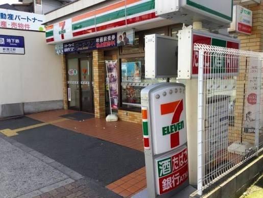 コンビニ　セブンイレブン 大阪新深江駅南店（コンビニ）まで384m