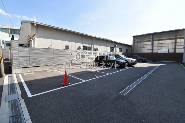 駐車場　敷地内駐車場