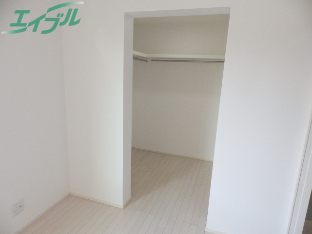 収納　※同型別部屋のお写真になります。