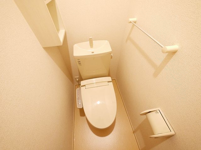 トイレ　コンパクトで使いやすいトイレです