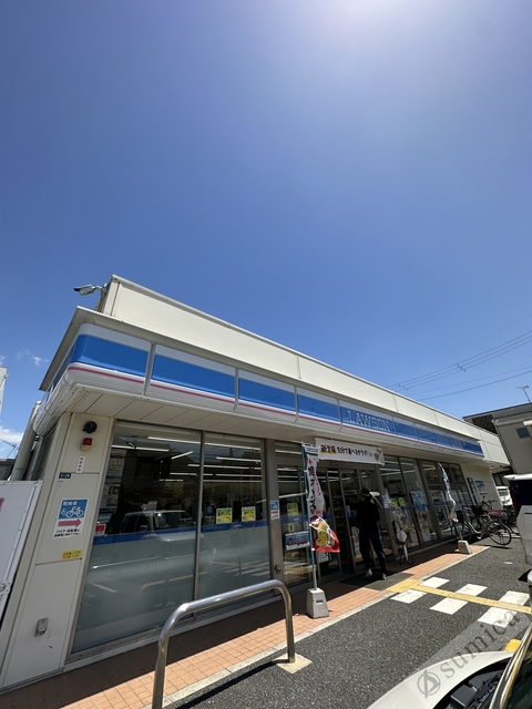 コンビニ　ローソン加美北4丁目店、街のホットステーション（コンビニ）まで187m