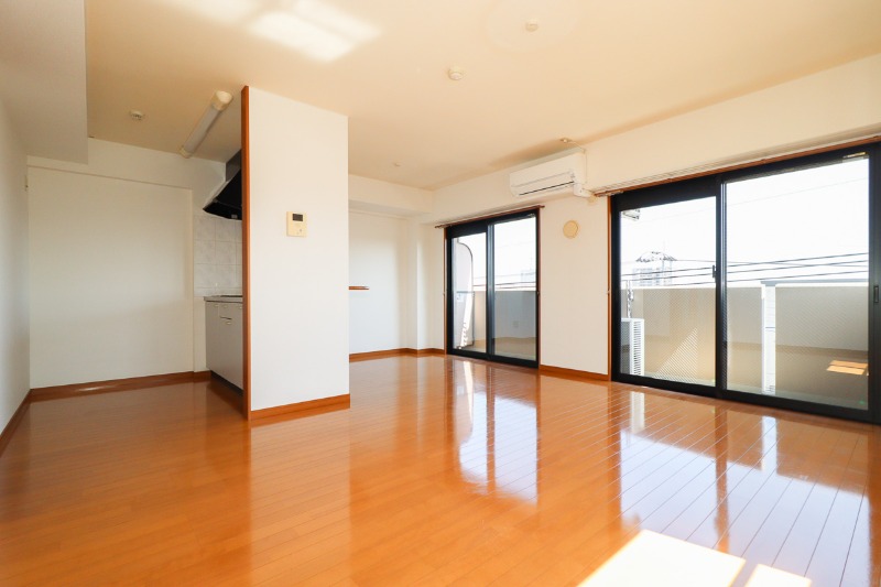 居室・リビング　図面と現状に相違がある場合には現状を優先