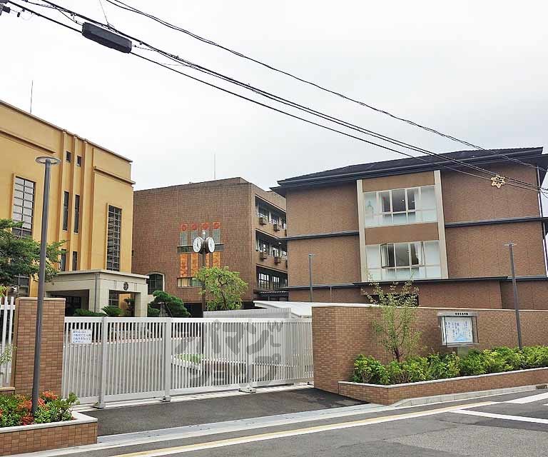 中学校　京都文教中学校・高等学校（中学校）まで655m