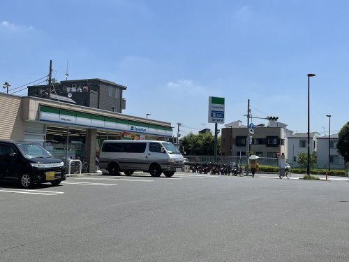 コンビニ　ファミリーマート 練馬富士見台店（コンビニ）まで231m