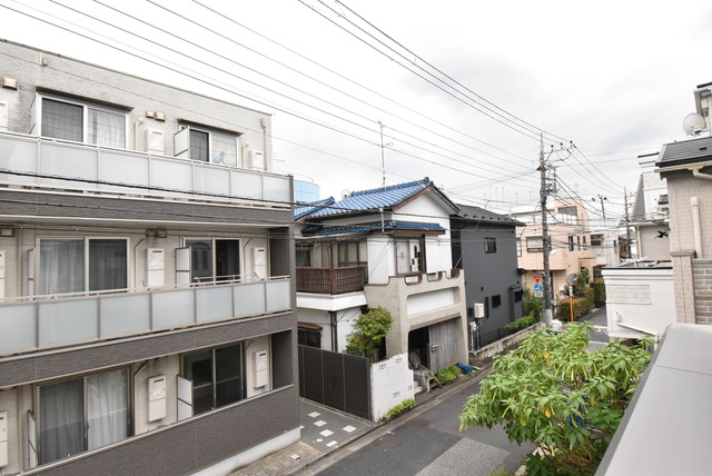 眺望　お部屋からの景色です！圧迫感がないので暮らしやすい♪