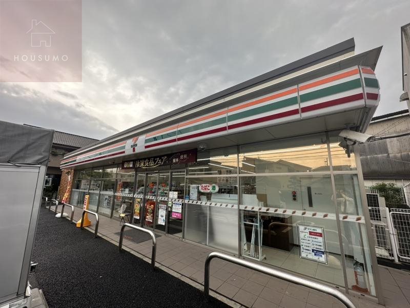 コンビニ　セブン-イレブン 八尾相生町２丁目店（コンビニ）まで355m