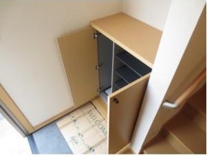 玄関　※別部屋参考写真となります