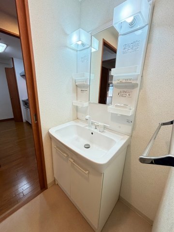 洗面設備　詳細は、RISUMO江坂本店までお問合せください♪