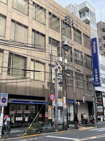 銀行　（株）みずほ銀行／中野北口支店（銀行）まで192m
