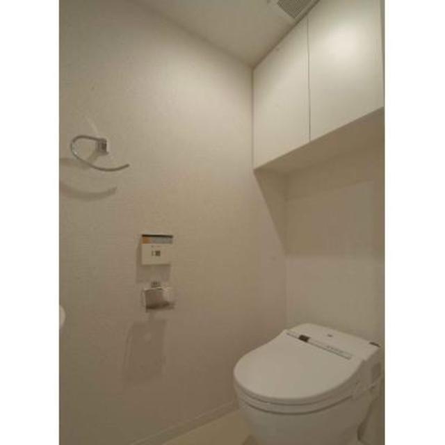 トイレ　※写真は同タイプ住戸です。