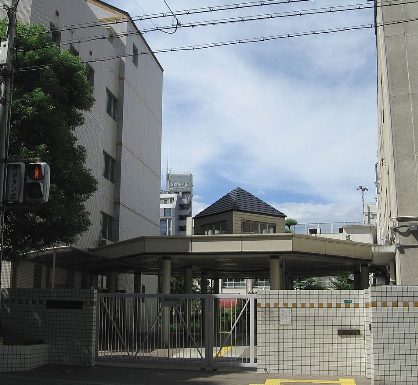 小学校　大阪市立北中島小学校（小学校）まで621m