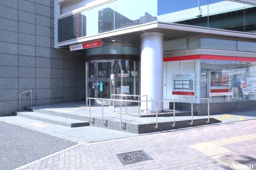 銀行　三菱UFJ銀行鶴舞支店（銀行）まで540m