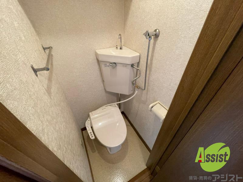 トイレ　トイレです。ウォシュレット付を探している方、おすすめです。