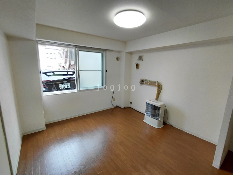 その他部屋・スペース　日当たりの良い明るいお部屋です。