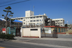 中学校　摂津市立第三中学校（中学校）まで1112m