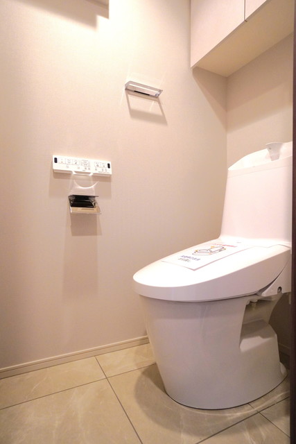 トイレ　※写真は同タイプ住戸です。
