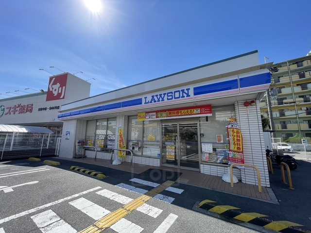 コンビニ　ローソン　東豊中町五丁目店（コンビニ）まで1018m