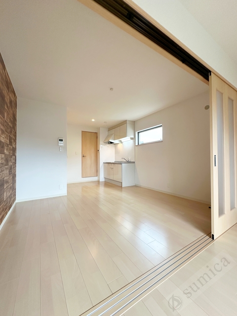 居室・リビング　角部屋でとても静かなお部屋で快適新生活♪♪