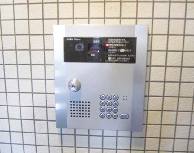 セキュリティ　★オートロック付きで安心★